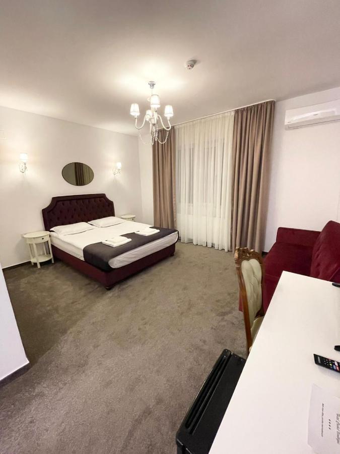 Cochet Boutique Otel Târgu Jiu Dış mekan fotoğraf