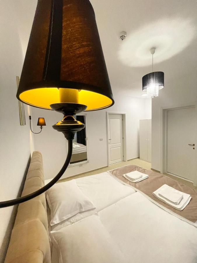 Cochet Boutique Otel Târgu Jiu Dış mekan fotoğraf