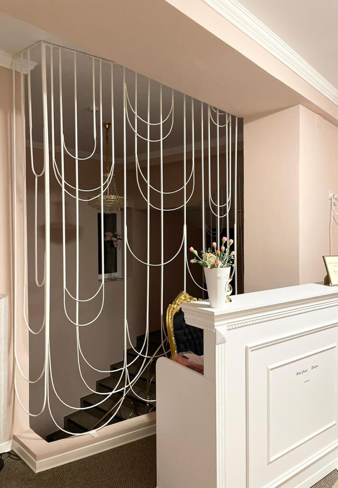 Cochet Boutique Otel Târgu Jiu Dış mekan fotoğraf